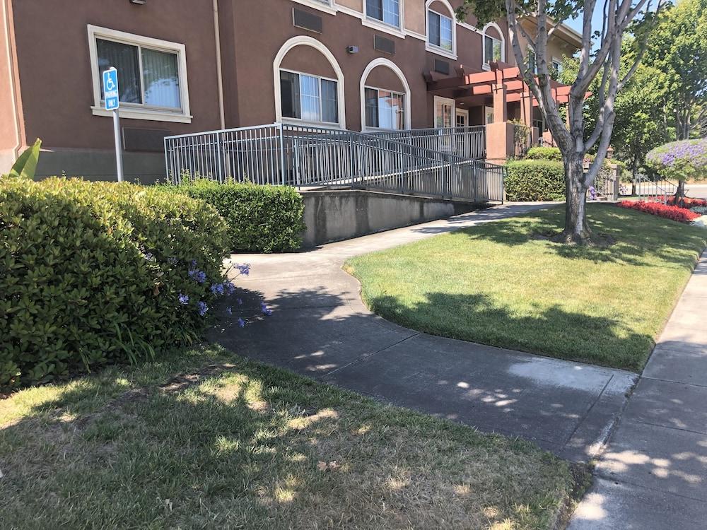 Holiday Inn Express & Suites Mountain View Silicon Valley By Ihg Luaran gambar
